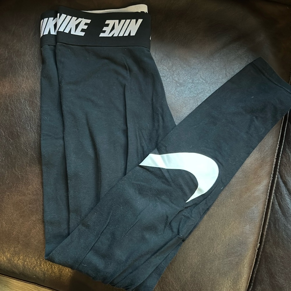 NIKE Leggings
